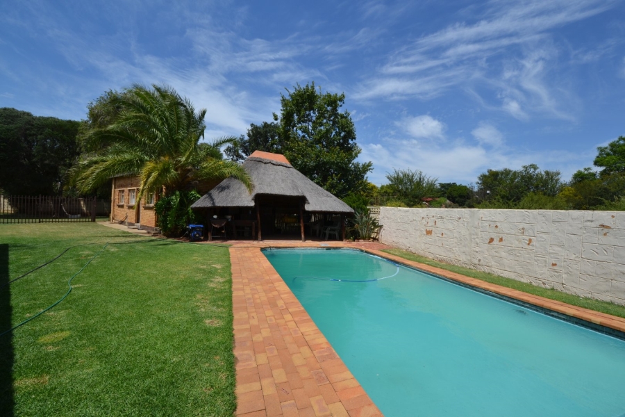 7 Bedroom Property for Sale in Riebeeckstad Free State